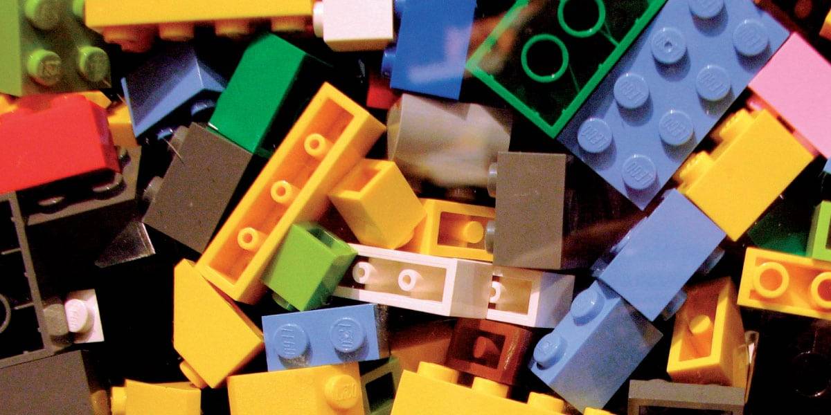 Talleres CAJAGRANADA. Octubre-diciembre 2017 Piezas de lego