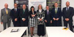 En la fotografía de izquierda a derecha: Isaías Ibáñez, Juan José Díaz, Fernando Cornet, María José Serrano, María Elena Martín-Vivaldi, José Luis García, José Antonio González y Santiago Maroto En la fotografía de izquierda a derecha: Isaías Ibáñez, Juan José Díaz, Fernando Cornet, María José Serrano, María Elena Martín-Vivaldi, José Luis García, José Antonio González y Santiago Maroto