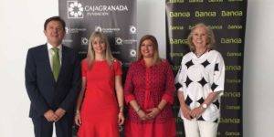 CajaGranada Fundación y Bankia colaboran con la actividad de Fermasa en la organización de ferias empresariales El director corporativo de la Territorial de Bankia en Andalucía, Joaquín Holgado; la consejera delegada de Fermasa, Manuela Bertos; la alcaldesa de Armilla y la presidenta de Fermasa, Dolores Cañavate; y la presidenta de CajaGranada Fundación, María Elena Martín-Vivaldi