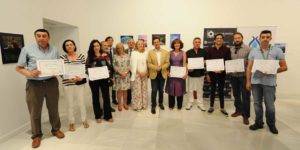 CajaGranada acoge la exposición de la VII edición del concurso de fotografía de AguaGranada Foto de familia. Exposición "Granada, paisajes del agua"