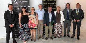 Bankia y CajaGranada Fundación impulsan el voluntariado ambiental en Sierra Nevada Foto de familia de los asistentes al acto de firma del convenio de colaboración para apoyar la restauración del Valle del río Lanjarón