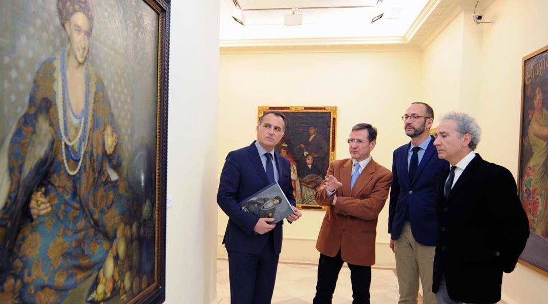 Presentación de la exposición de Morcillo con Diego Oliva, a la izquierda, y los tres comisarios de la muestra