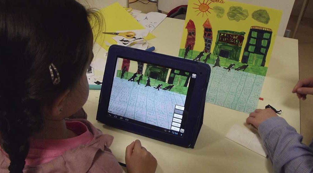 Niños en una actividad del Museo con nuevas tecnologías