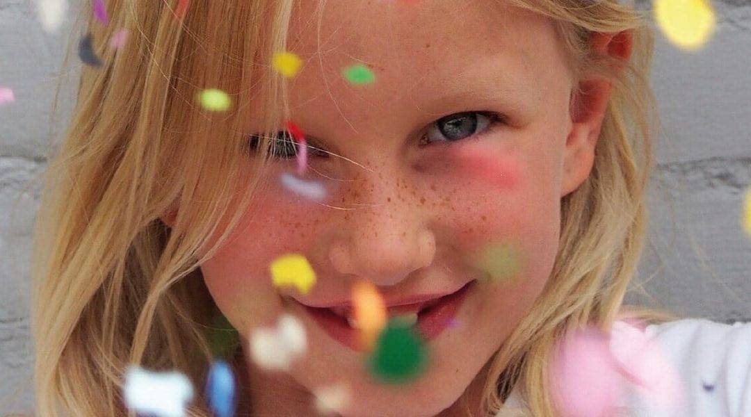 Primer plano de la cara de una niña