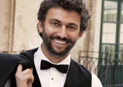 CajaGranada Fundación y el Monte de Piedad de Granada colaboran con la Noche en Blanco