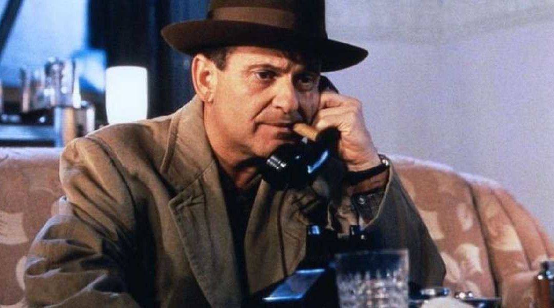 Fotograma de la película "El ojo público"
