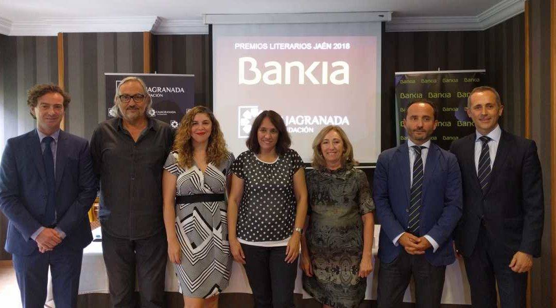 Foto de familia durante la proclamación de los ganadores de los 34 Premios Literarios Jaén