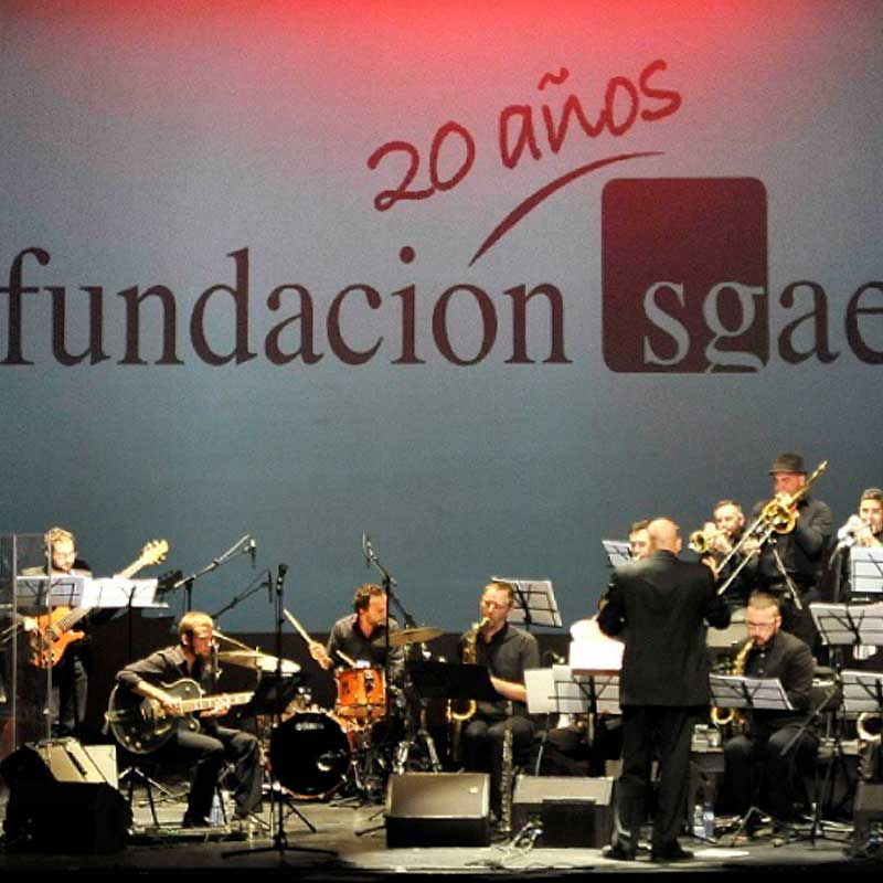 Fotografía de Juan Jesús García. La Ool-Ya-Koo Big Band, dirigida por Bob Sands, el pasado año en Granada