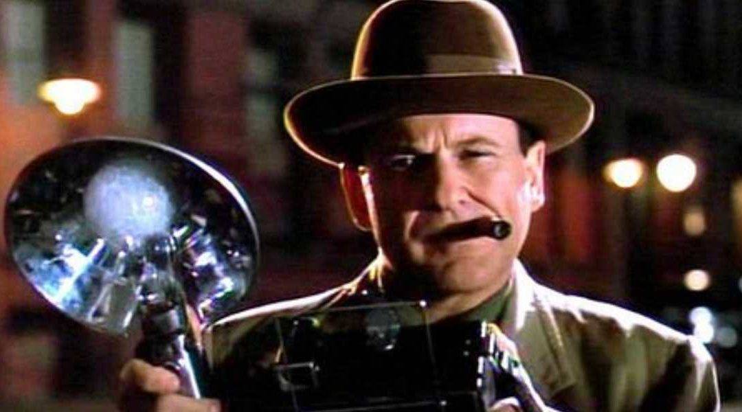 Fotograma de la película "El ojo público"