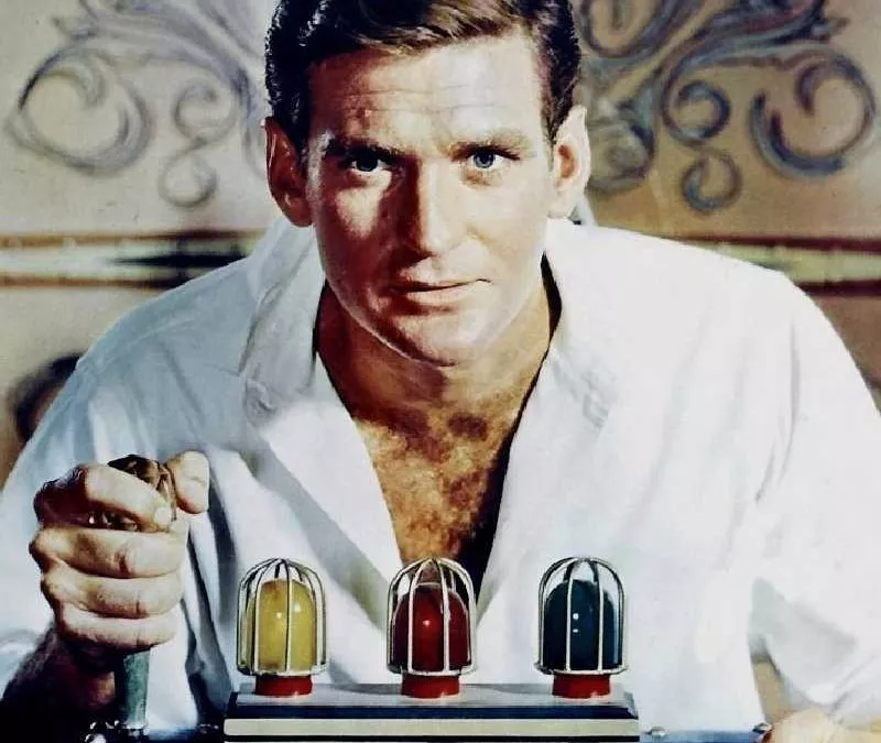 Fotograma de la película "El tiempo en sus manos"