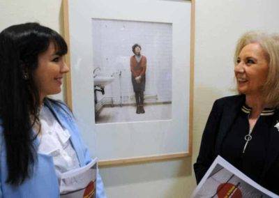 El Centro de Exposiciones de CajaGranada en Puerta Real acoge de la exposición ‘Entre artistas’, dedicada al fotógrafo Jean Marie del Moral