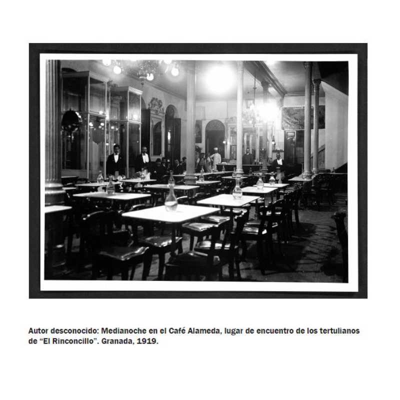 Fotografía. Autor desconocido: Medianoche en el Café Alameda, lugar de encuentro de los tertulianos de "El Rinconcillo". Granada. 1919