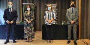 CajaGranada Fundación y Bankia proclaman las tres obras ganadoras de la 36 edición de los ‘Premios Literarios Jaén 2020’ de izquierda a derecha: José Antonio González, María Luisa Grande, Ana Guzmán, Fernando Bueno