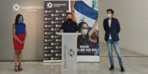 El Centro Cultural CajaGranada acoge la proyección de 'Nicaragua, patria libre para vivir', el documental que retrata la represión en el país centroamericano De izquierda a derecha: la periodista nicaragüense, Marling Balmaceda; el director del documental, Daniel Rodríguez Moya; y el director de CajaGranada Fundación, Fernando Bueno.