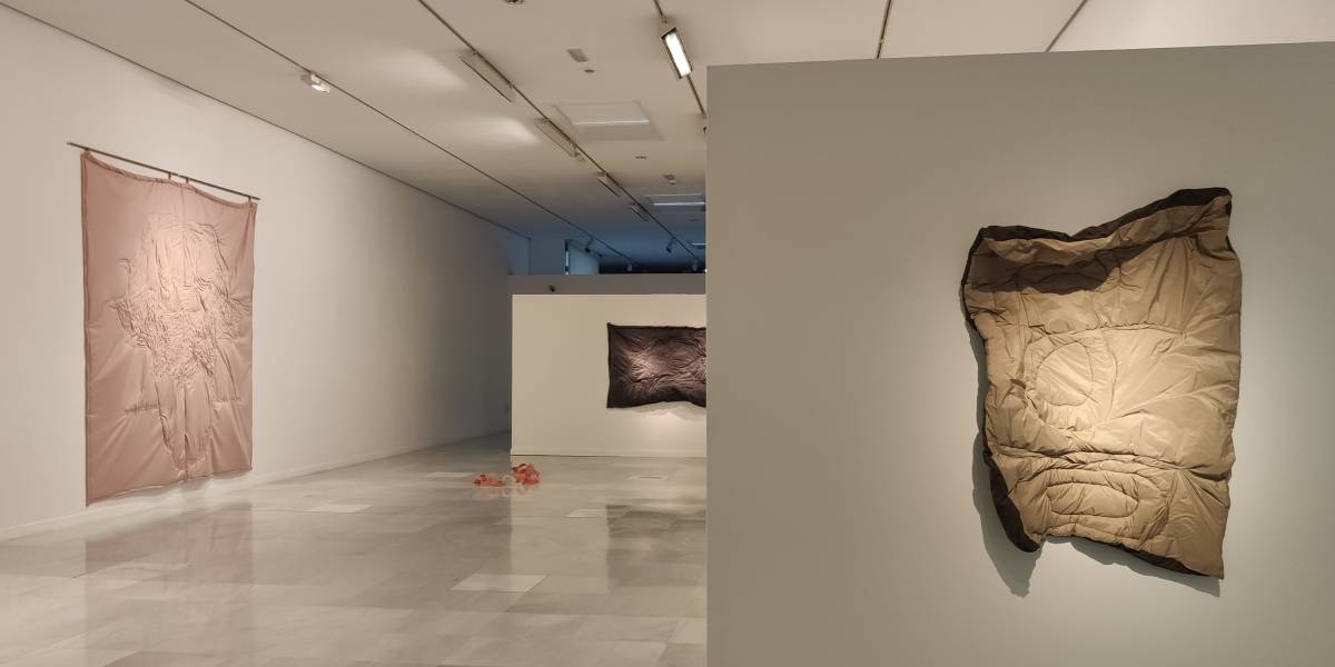 Trabajo, quejío y arte: María Alcaide y su ‘Cuerpo de trabajo’ en el Centro Cultural CajaGranada