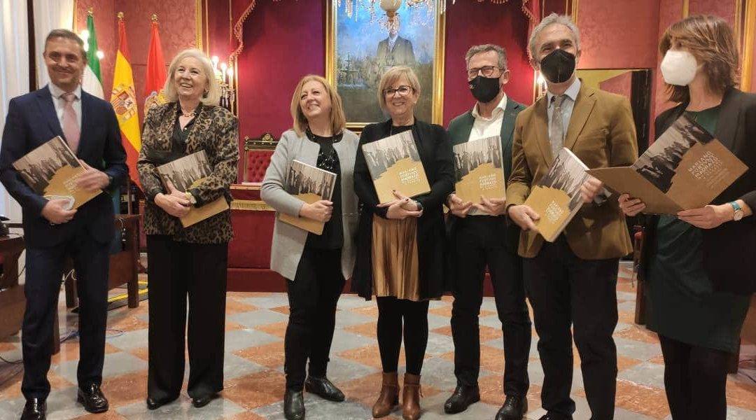 Foto de familia del acto de presentación del catálogo de la exposición 'Mariano Fortuny y Madrazo | De Granada a Venecia'