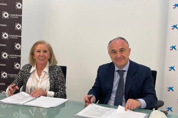 CaixaBank apoya con 810.000 euros programas sociales y medioambientales en Andalucía Oriental junto a CajaGranada Fundación