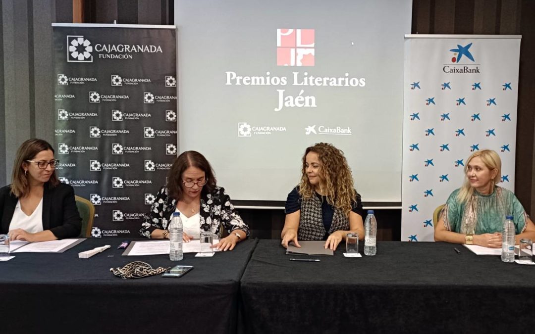 De izquierda a derecha: La diputada provincial de Cultura y Deportes de la Diputación de Jaén, África Colomo; la vicepresidenta de CajaGranada Fundación, María Luisa Grande; la directora Área de Negocio de Jaén Capital de CaixaBank, Ana Belén Molina; y la delegada del Área de Cultura, Turismo, Fiestas, Patrimonio Histórico y Juventud del Ayuntamiento de Jaén, María Espejo.