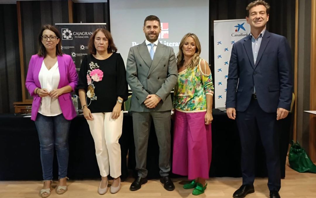 Foto de familia de la proclamación de las tres obras ganadoras de la 40ª edición de los ‘Premios Literarios Jaén 2024’