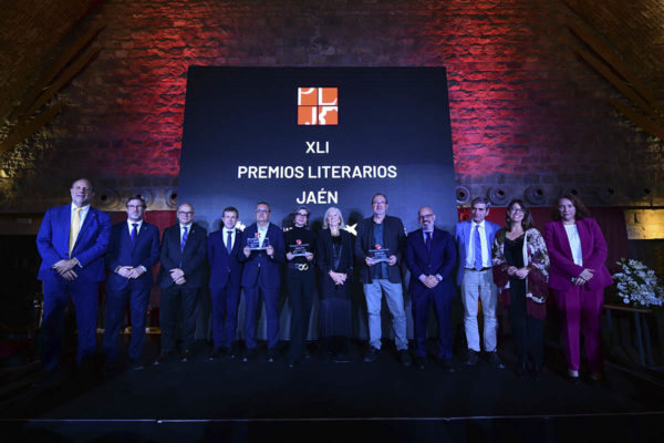 Salvador Gutiérrez Solís, José Manuel Fajardo González y M. J. Bausá, ganadores de la 41ª edición de los ‘Premios Literarios Jaén’ de CajaGranada Fundación y CaixaBank